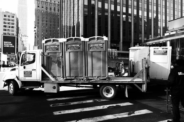 Best Luxury portable toilet rental  in North Sarasota, FL
